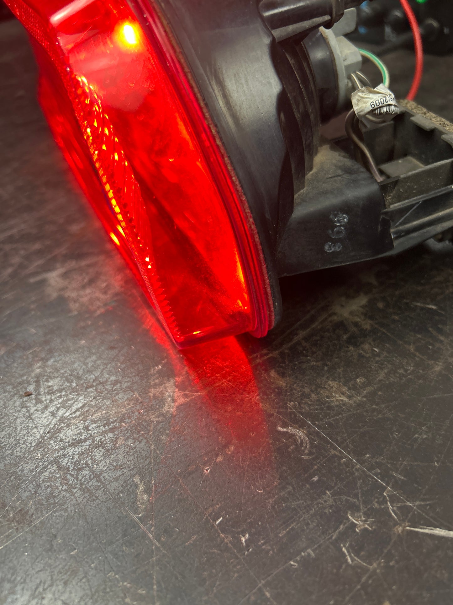 2008-2014 Dodge Challenger SRT Rear Right RH Side Tail Light 05028780AC