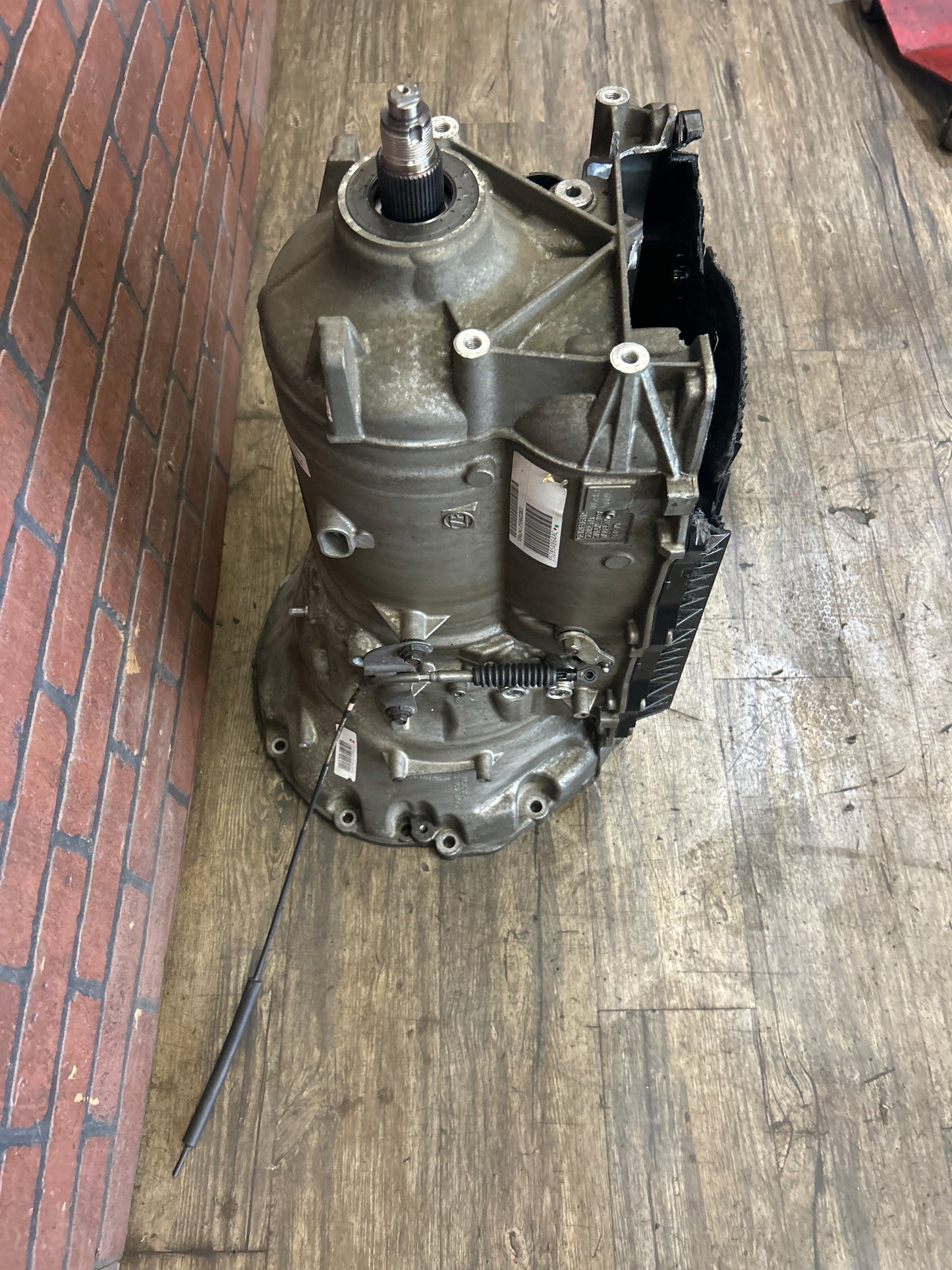 15-17 *CORE* Charger Challenger SRT R/T 392 Scat Pack 8HP70 *BROKEN/CRACKED*