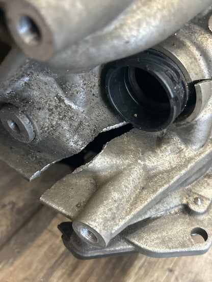 15-17 *CORE* Charger Challenger SRT R/T 392 Scat Pack 8HP70 *BROKEN/CRACKED*