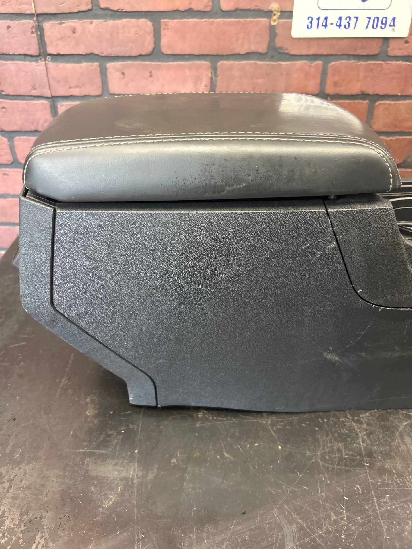 2008-2014 Dodge Challenger SRT Black Center Console Assembly OEM w/ Cupholders