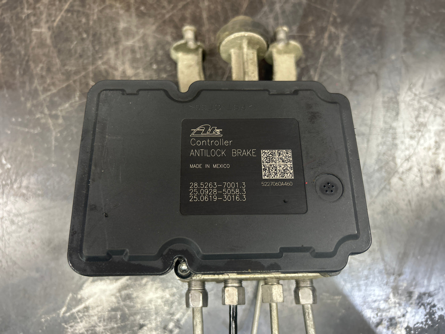 OEM 2010 Charger Challenger 300 Brake Anti-Lock Module ABS Pump Assembly OEM