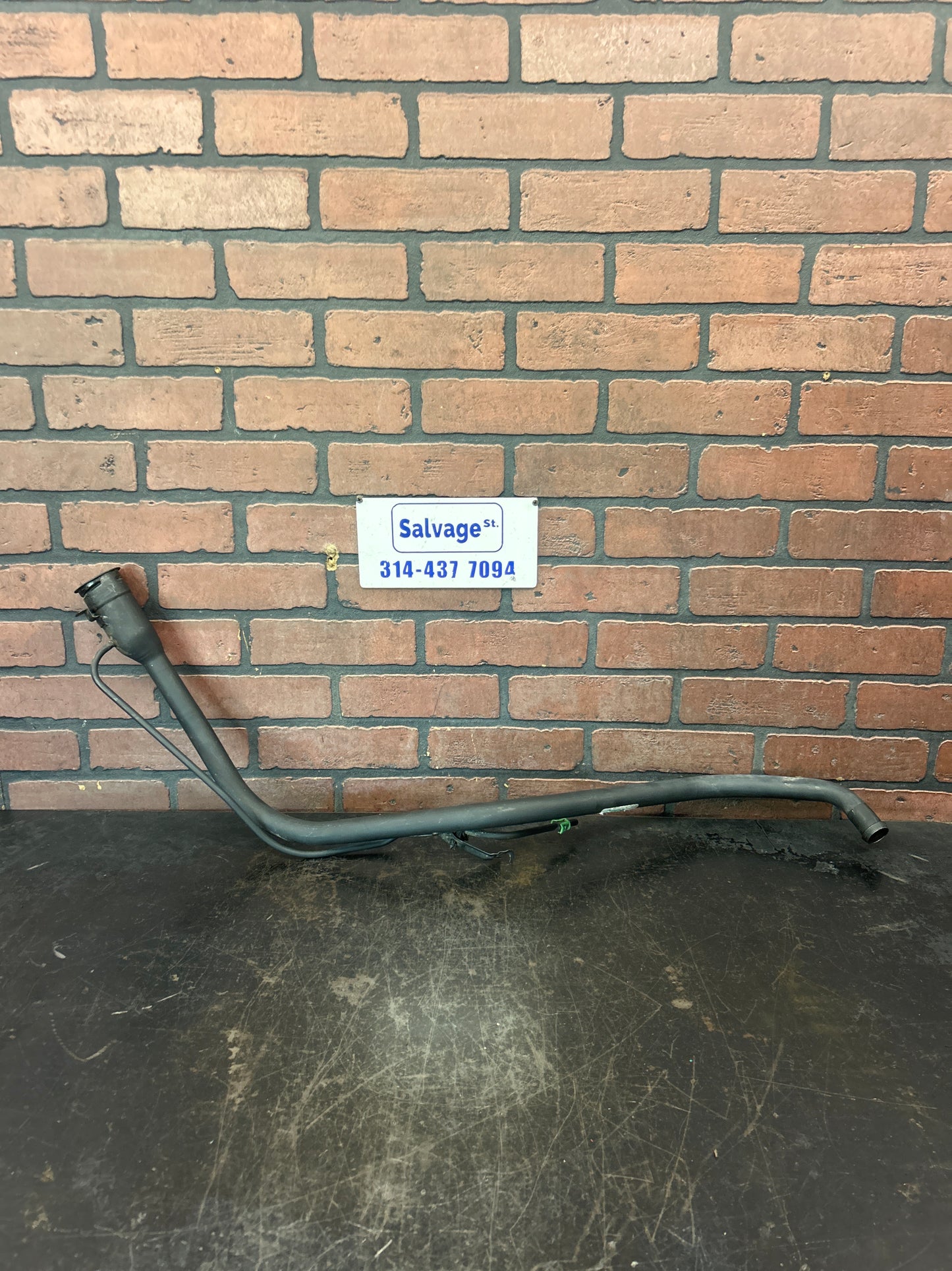 2008-2010 Dodge Challenger SRT8 Fuel Filler Neck Assembly Filler Pipe Tube OEM