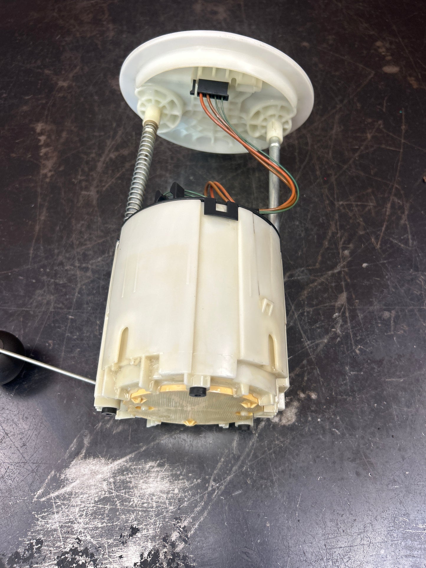 2008-2014 DODGE CHALLENGER SRT8 OEM GAS TANK FUEL PUMP SENDING MOTOR UNIT