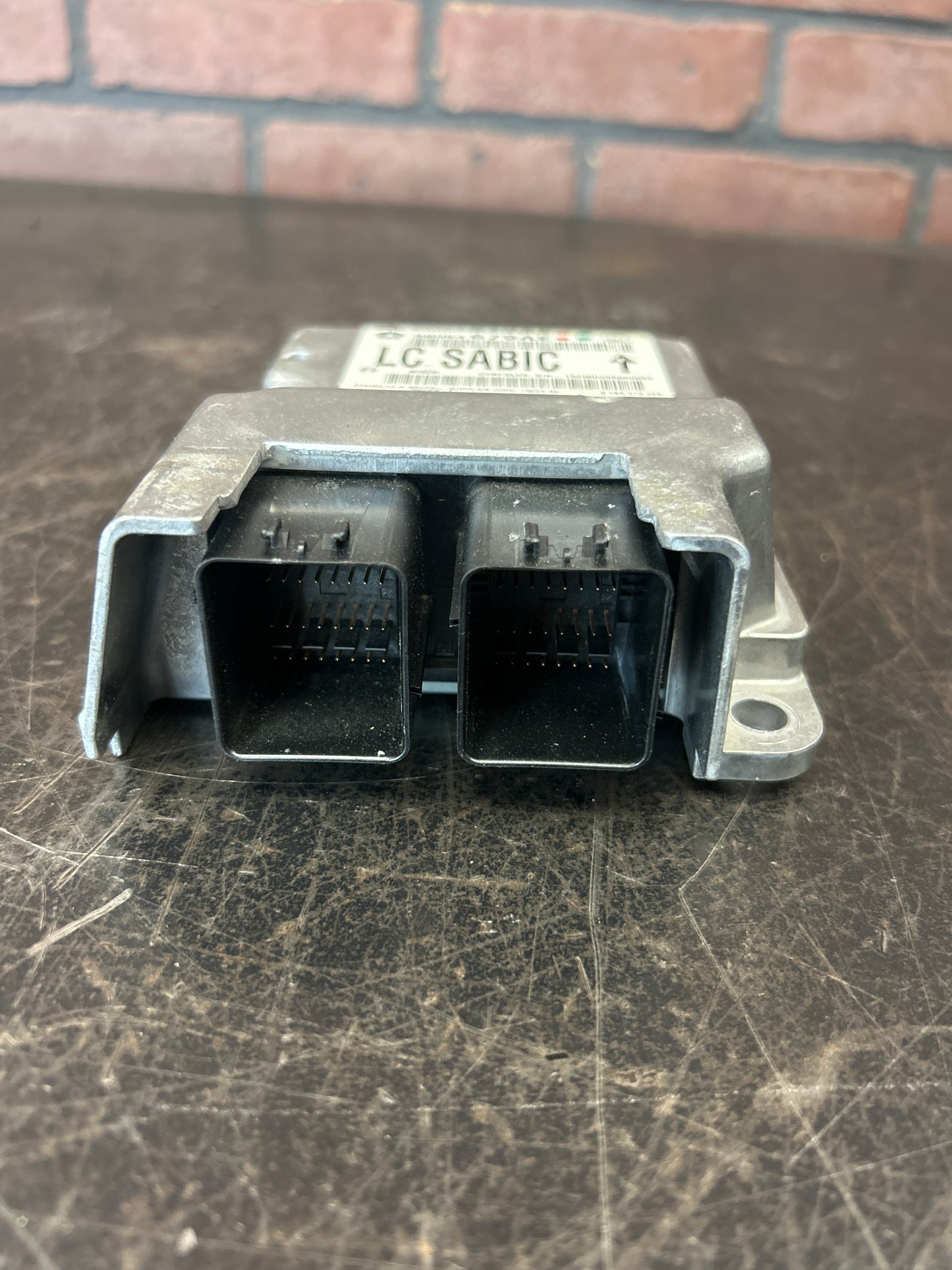 2008-2010 DODGE CHALLENGER OCCUPANT RESTRAINT CONTROL MODULE 56054679AE