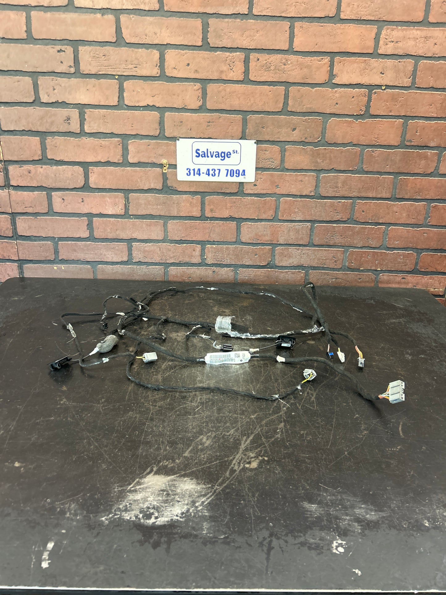 2017-2020 Dodge Challenger Headliner With Sunroof Wiring Harness 68312572AA