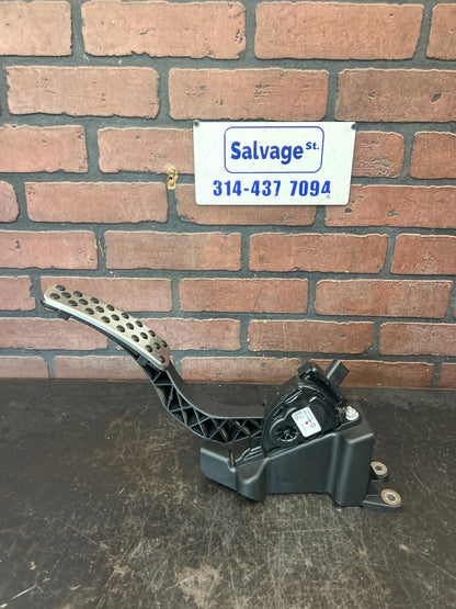 2010 Dodge Challenger Charger SRT8 OEM 6.1 PCM ECU Ignition Node Pedal Kit 70k
