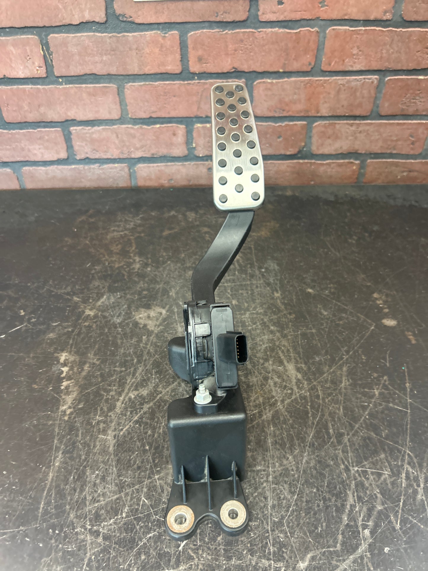2010 Dodge Challenger Charger SRT8 OEM 6.1 PCM ECU Ignition Node Pedal Kit 70k