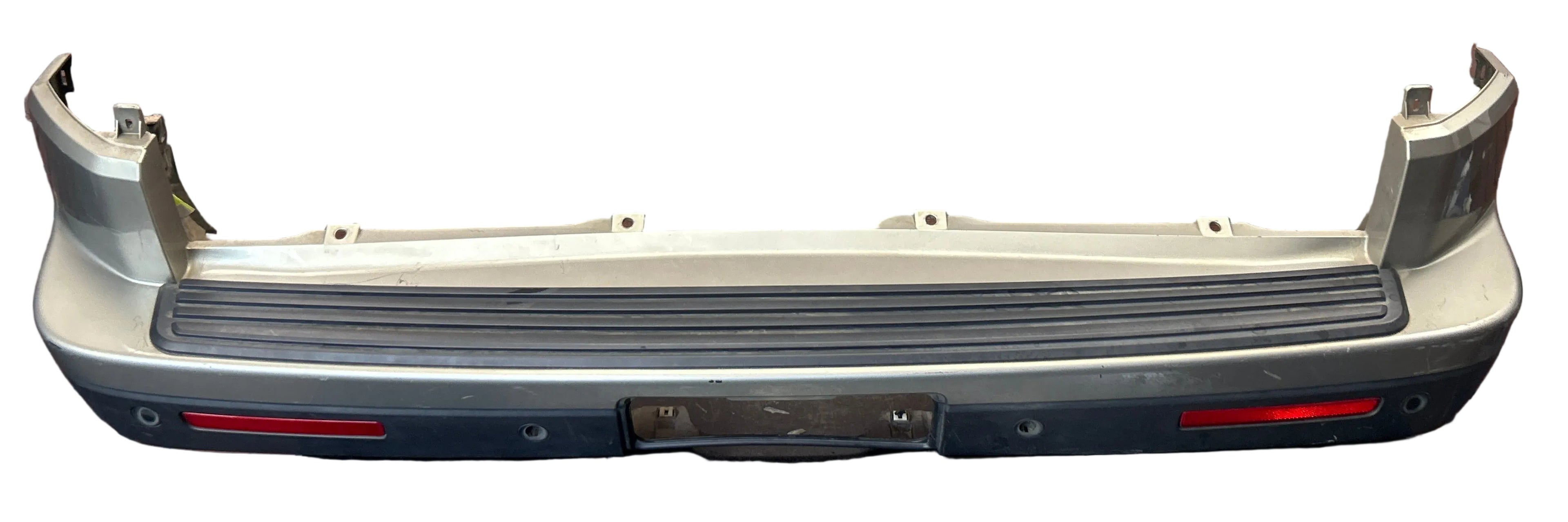 2010-16 LAND ROVER LR4 REAR BUMPER COVER & PARKING SENSORS & REFLECTOR LAMP OEM