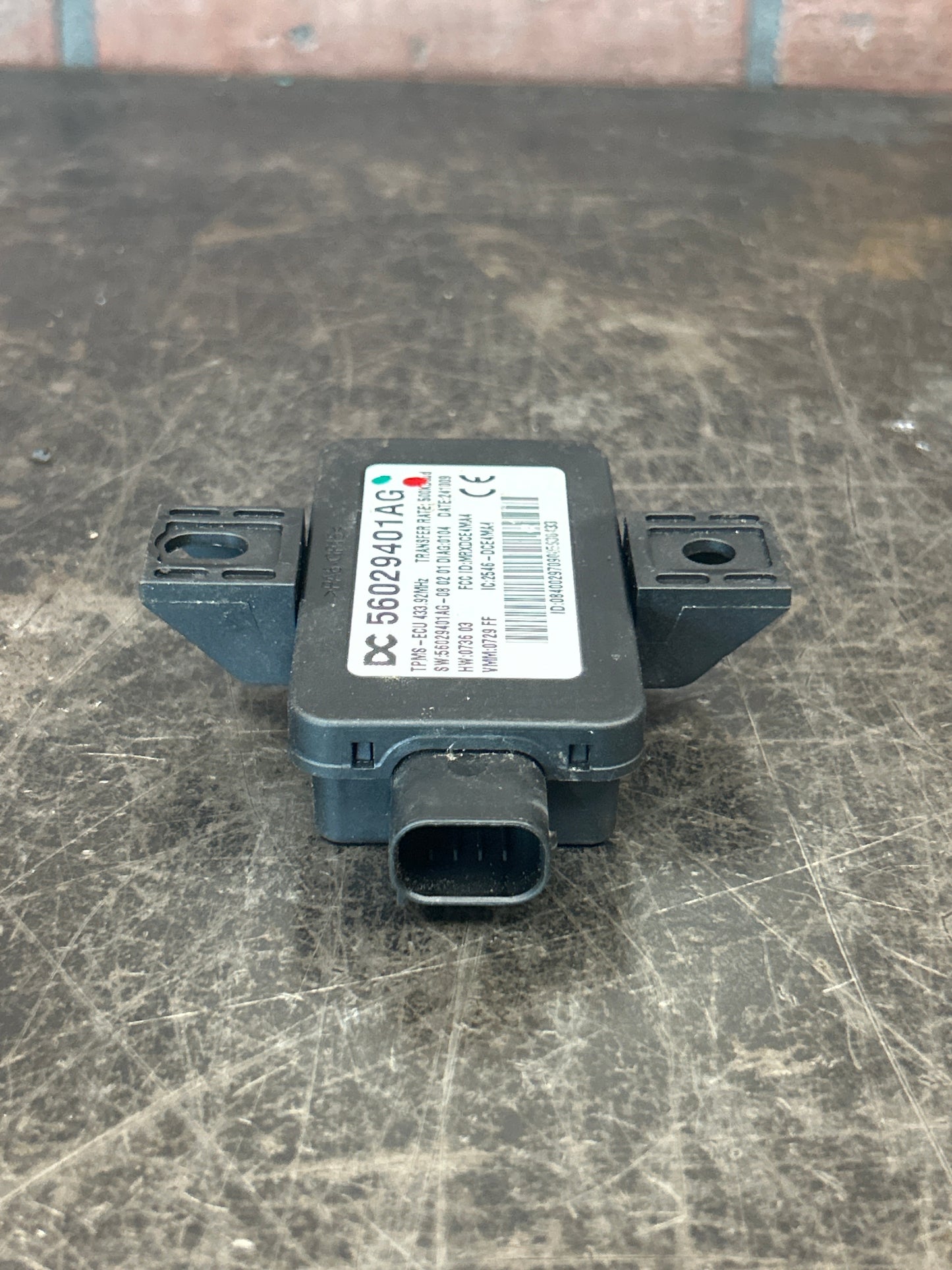 2008-2014 Dodge Challenger Durango Mopar Low Tire Pressure Module Monitoring OEM