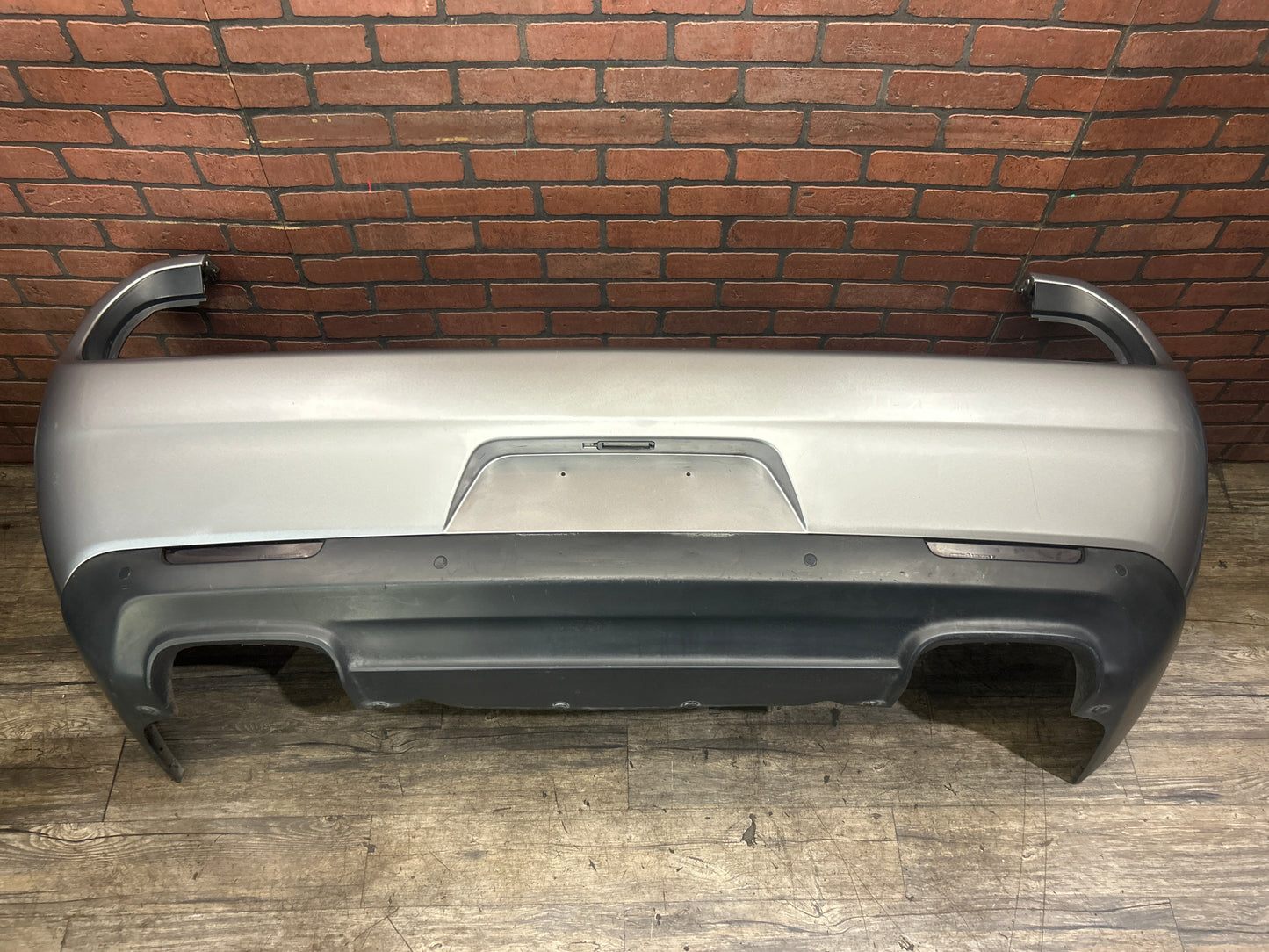 2015 - 2022 DODGE CHALLENGER REAR BUMPER COVER & REFLECTOR LAMP & TAIL PIPE OEM