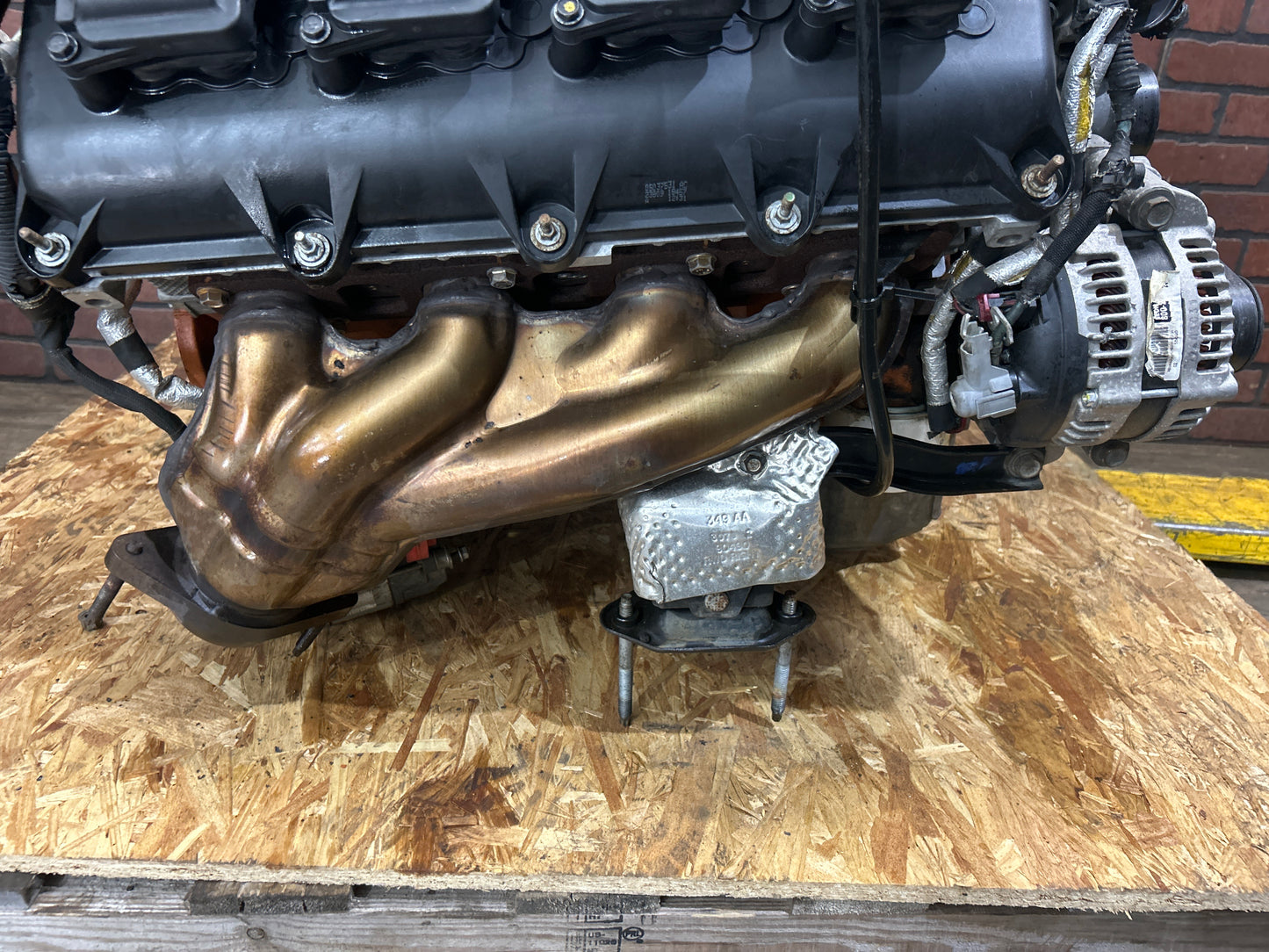 05-10 Chrysler 300C Dodge Charger Challenger SRT-8 6.1L Hemi Engine Assembly