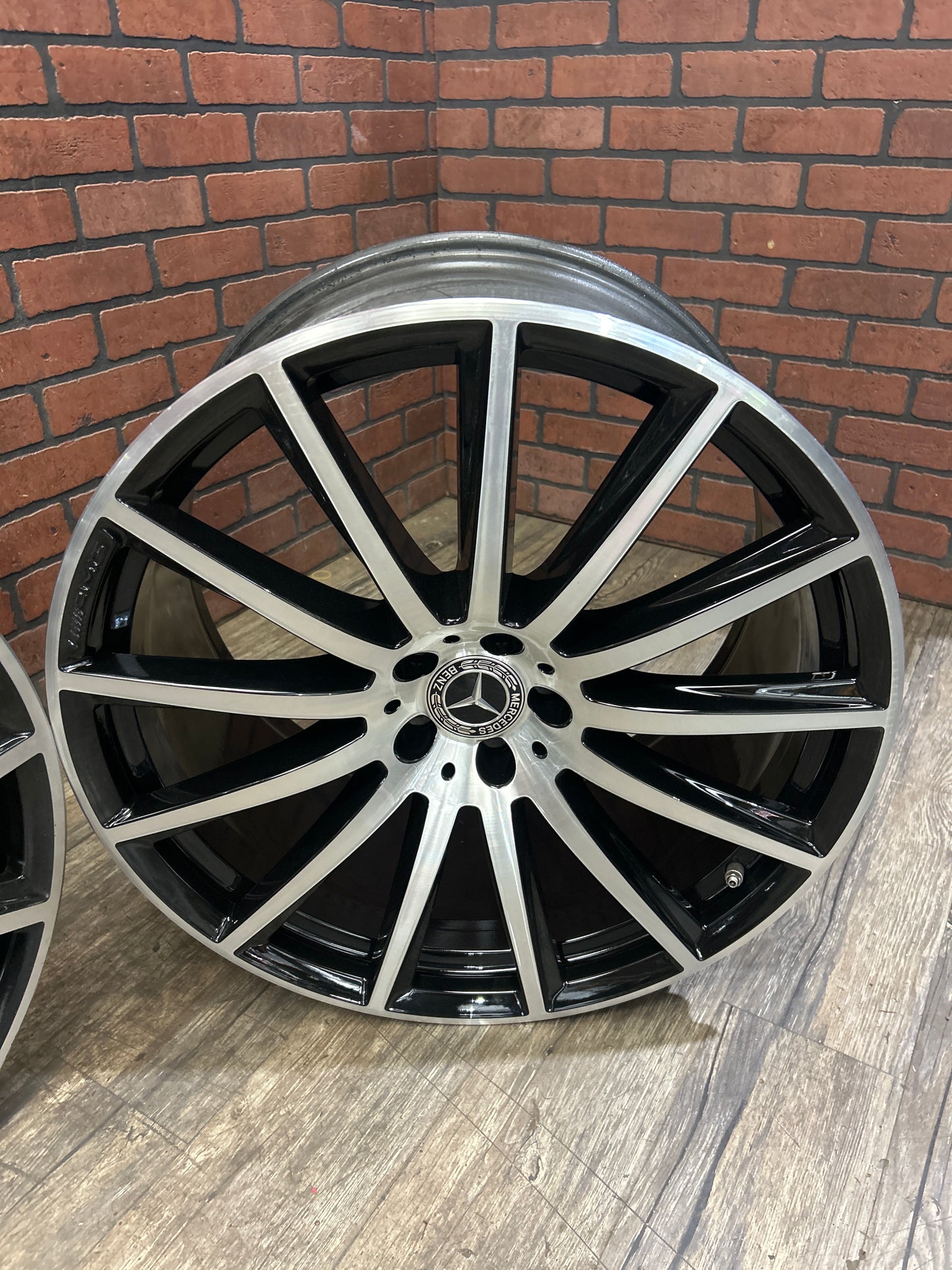 2020-2023 OEM Mercedes Benz AMG GLS580 GLS450 22" Wheel Rim Set 1674017500