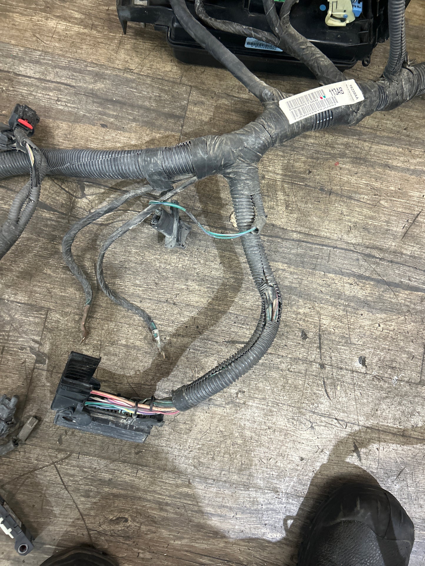 Mopar 2010 Dodge Challenger Headlamp to Dash Harness 5.7L 6.1L 68060113AB OEM