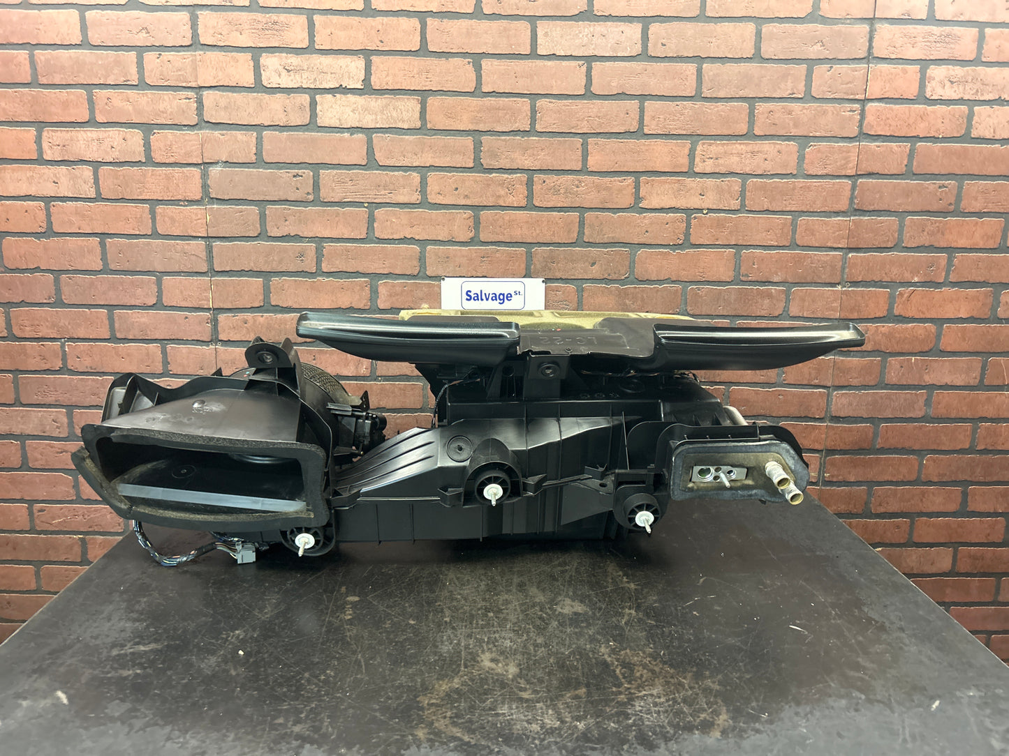 2008-2010 Dodge Challenger HVAC A/C Heater Blower Housing Box Assembly OEM