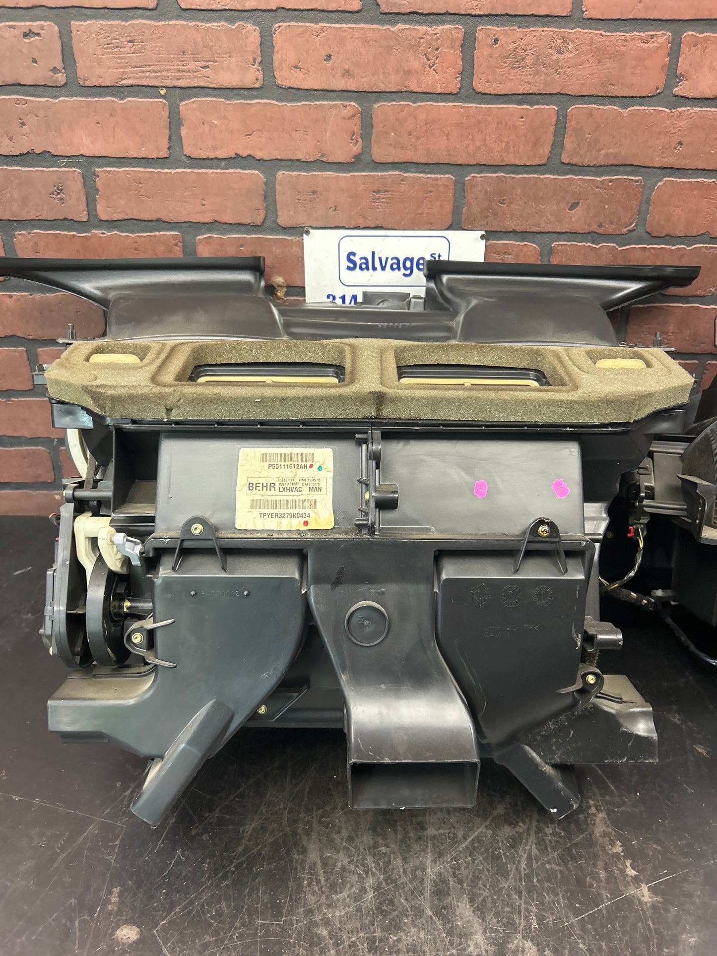 2008-2010 Dodge Challenger HVAC A/C Heater Blower Housing Box Assembly OEM
