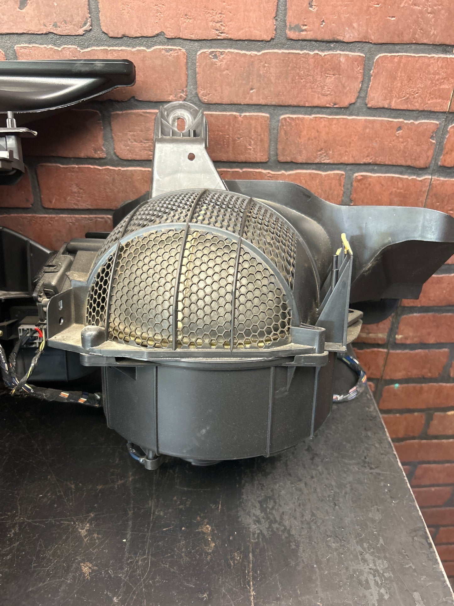 2008-2010 Dodge Challenger HVAC A/C Heater Blower Housing Box Assembly OEM
