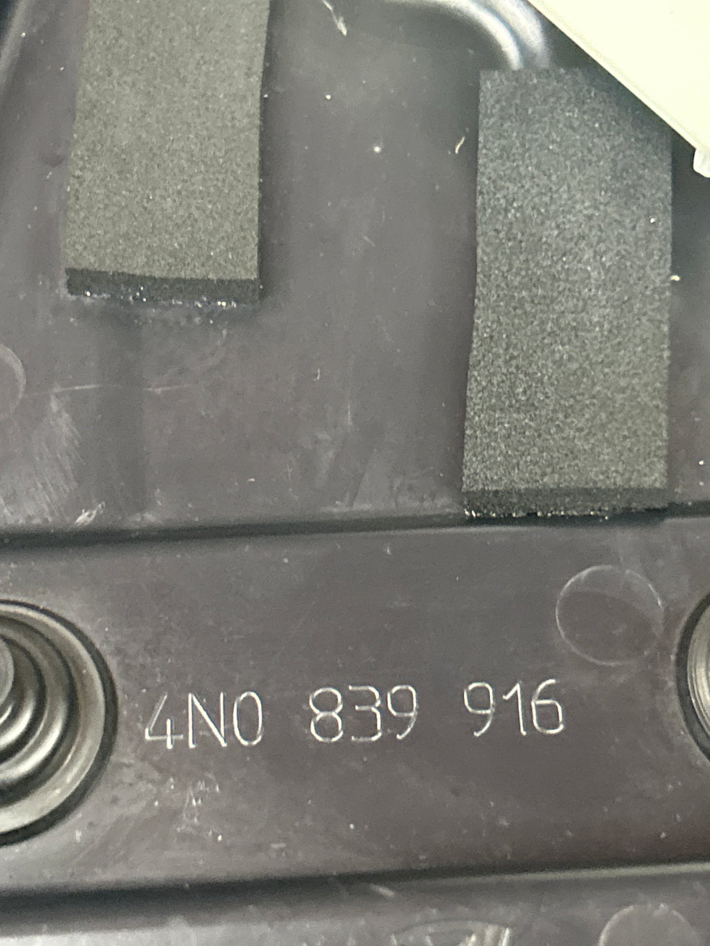 2017 - 2025 AUDI A8 REAR PASSENGER RIGHT SIDE DOOR LATCH LOCK ACTUATOR OEM