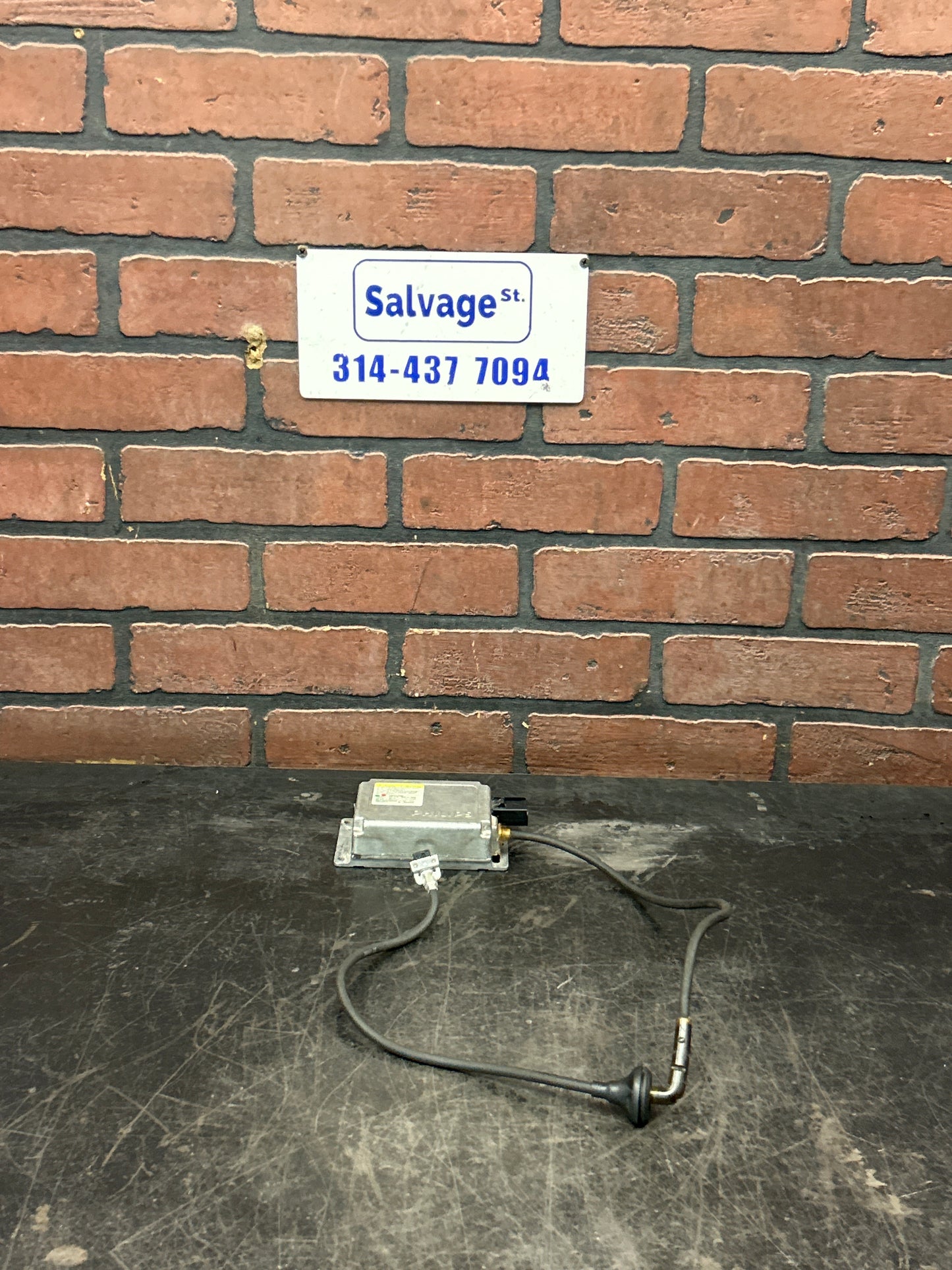 2003-2006 Cadillac Escalade Philips Headlight Ballast Xenon Module OEM
