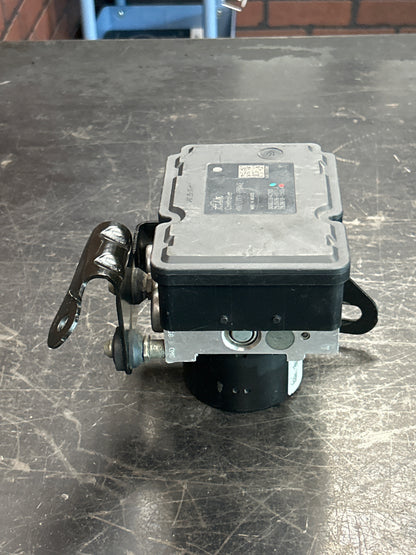 2009-2010 Jeep Grand Cherokee Commander ABS Anti Lock Brake Pump Module OEM