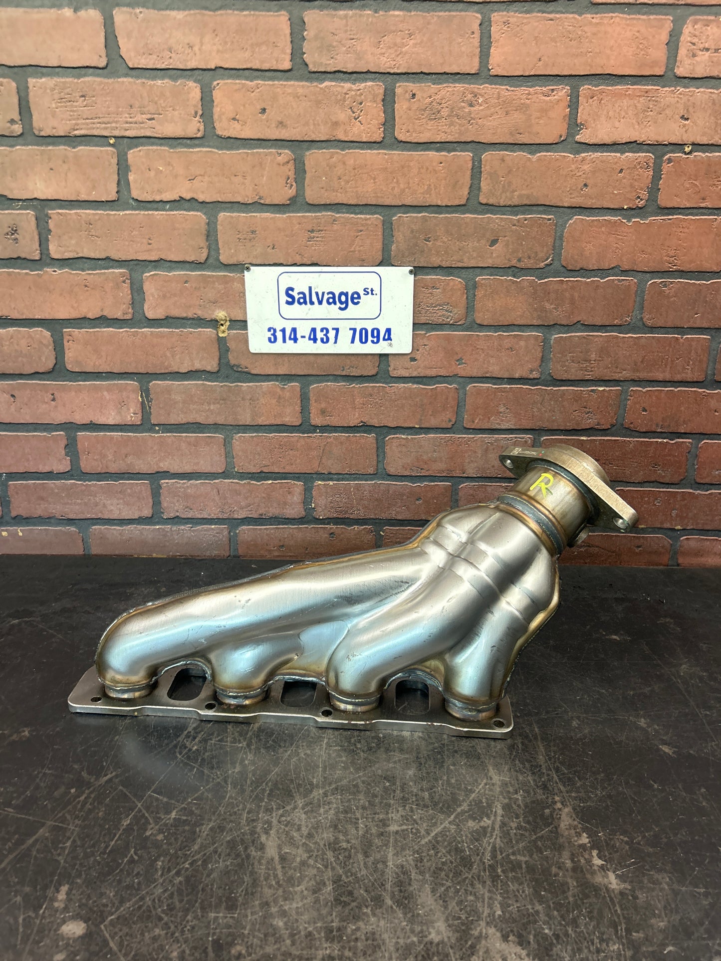 New 15-23 Challenger Charger Hellcat SRT 392 6.2L 6.4L Hemi Exhaust Manifolds OE
