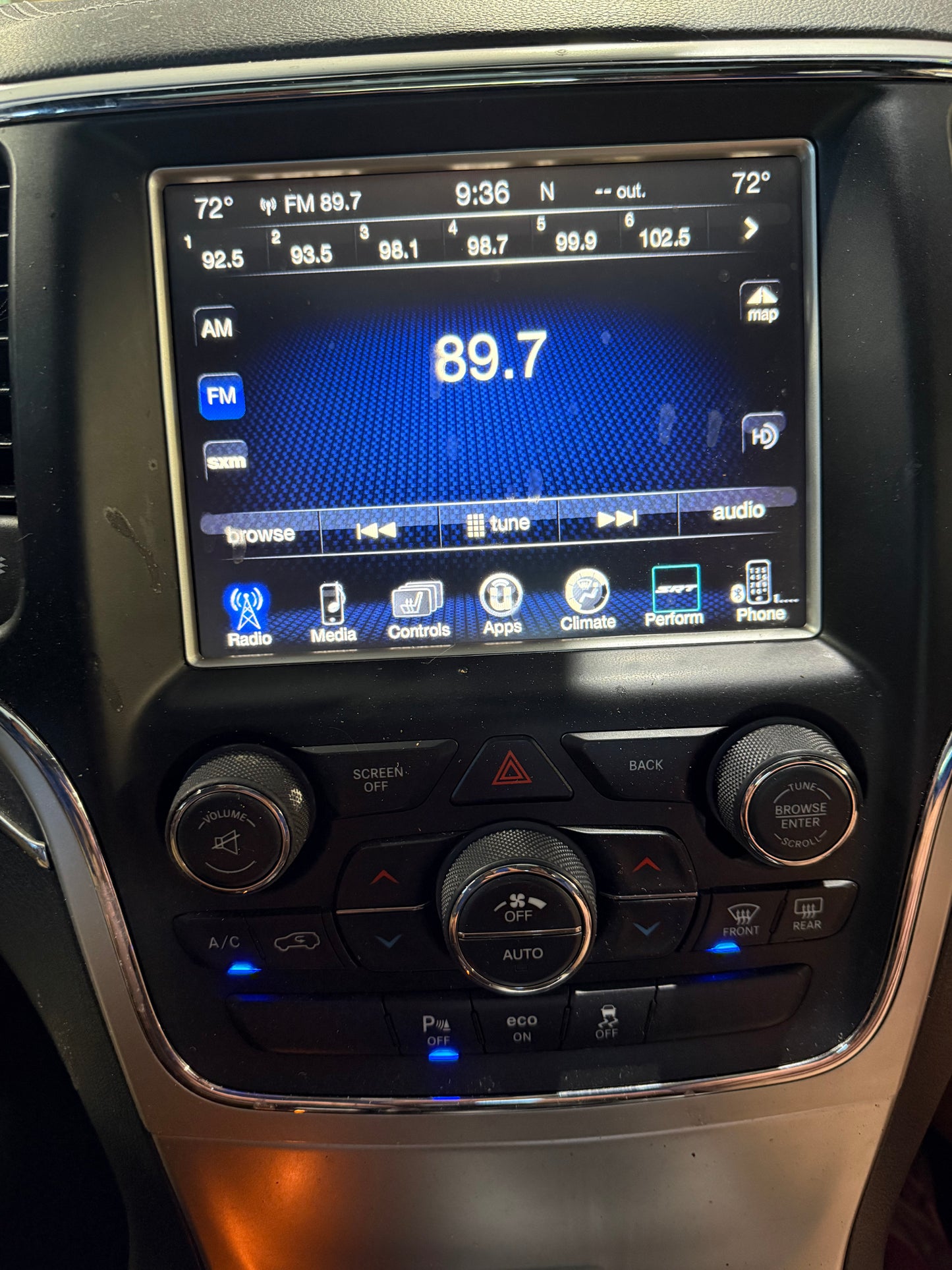 2016 GRAND CHEROKEE SRT 8.4" NAV CAPABLE BT UCONNECT RADIO SATT RECEIVER DISPLAY