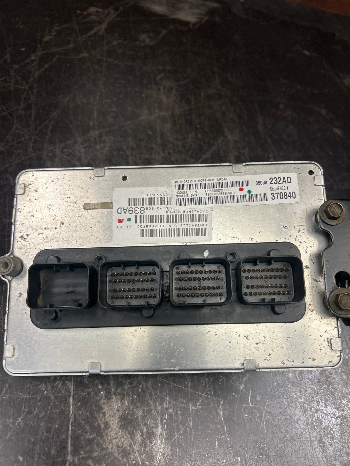 2006 Chrysler 300C SRT8 6.1L Hemi Engine Computer ECM PCM ECU 05030232AD