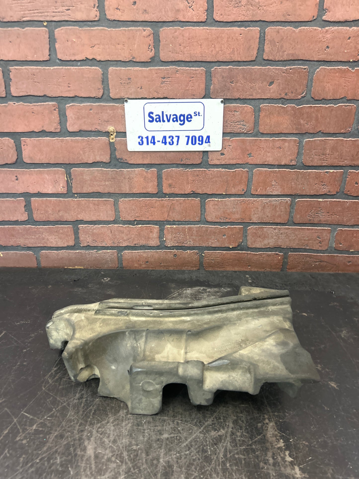 For 14-15 Ram 1500 3.0 Driver Left Fuel Rail Cover Foam Insert 04627887AB Diesel