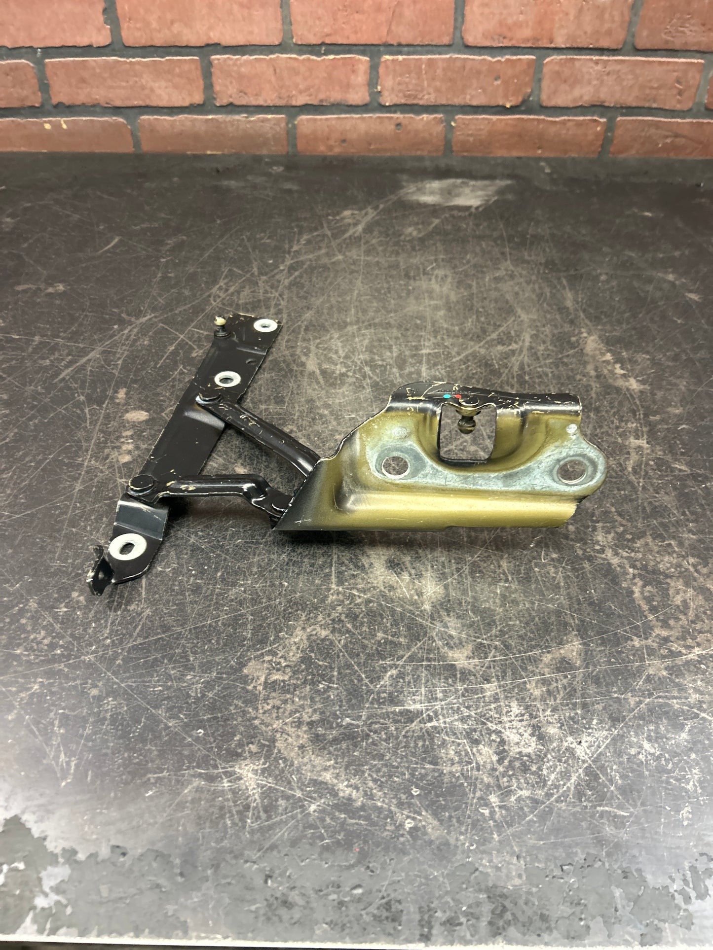 2008-2023 DODGE CHALLENGER REAR TRUNK DECK LID HINGE SUPPORT SET OEM