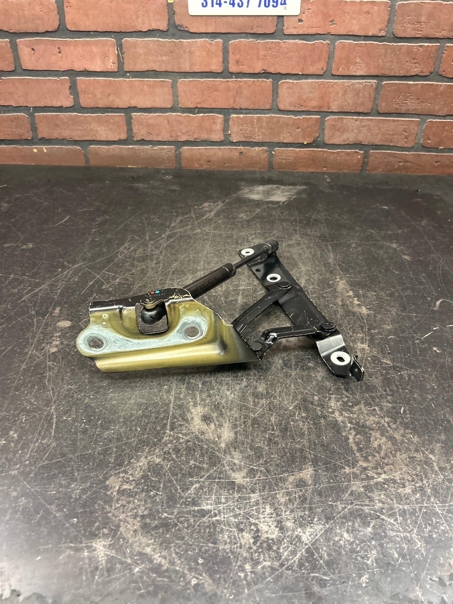 2008-2023 DODGE CHALLENGER REAR TRUNK DECK LID HINGE SUPPORT SET OEM