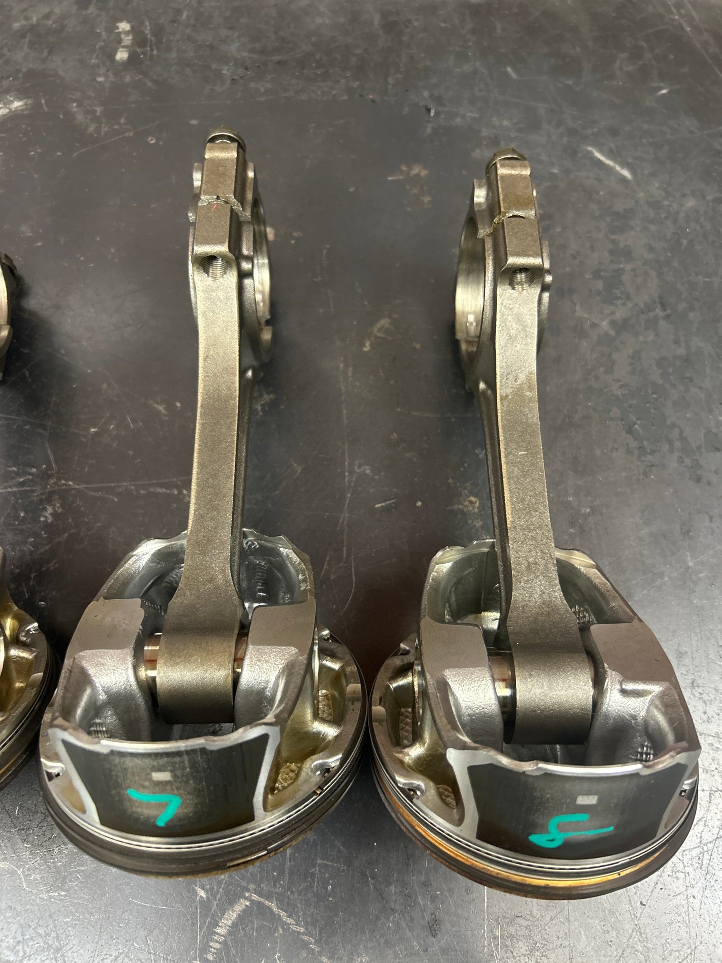 2011 - 2023 DODGE CHALLENGER SRT8 6.4L OEM ENGINE PISTONS & PIN CONNECTING RODS