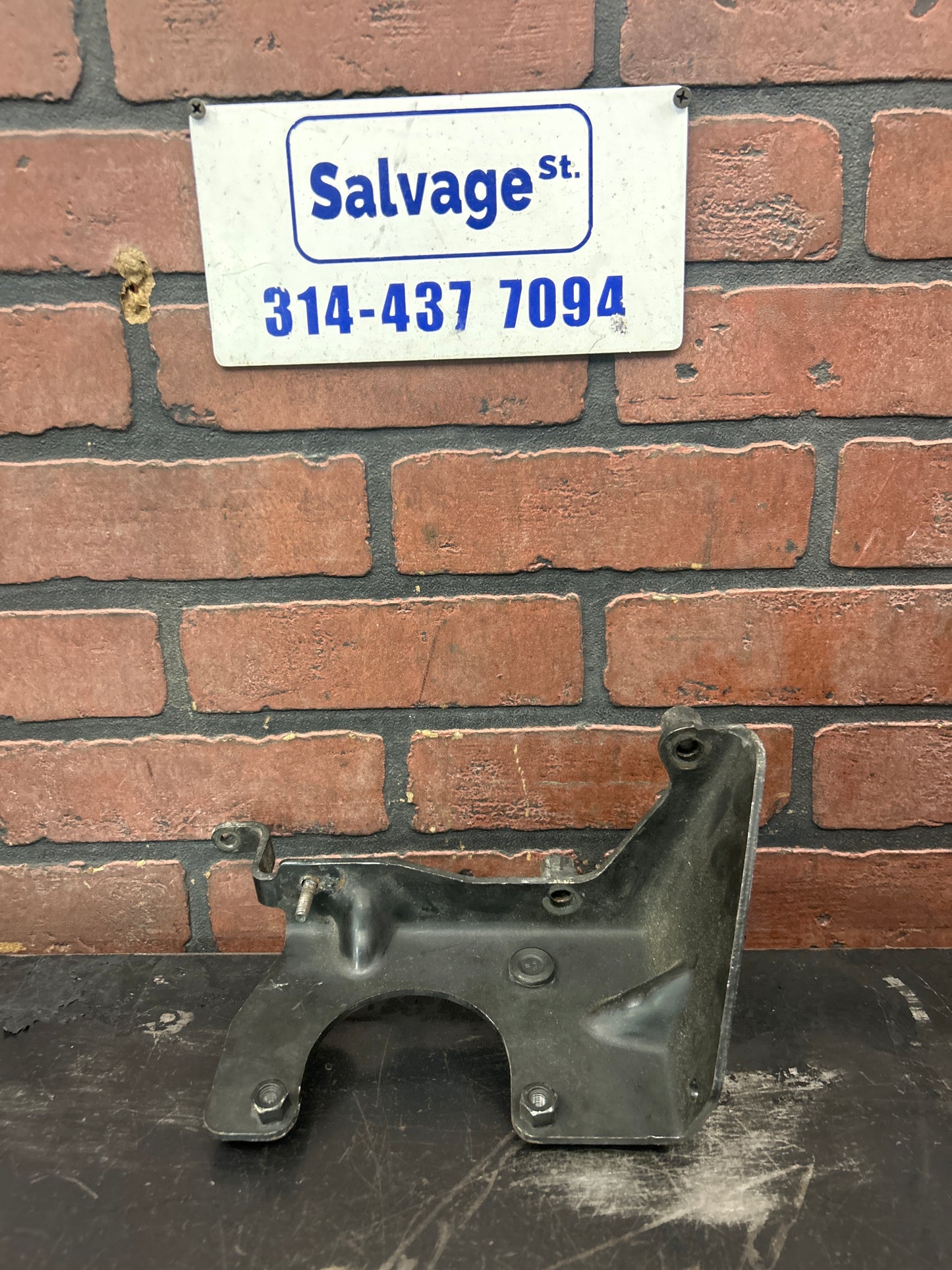 2014-2019 Ram 1500 Power Brake Vacuum Booster Pump Bracket 04581674AD OEM Mopar