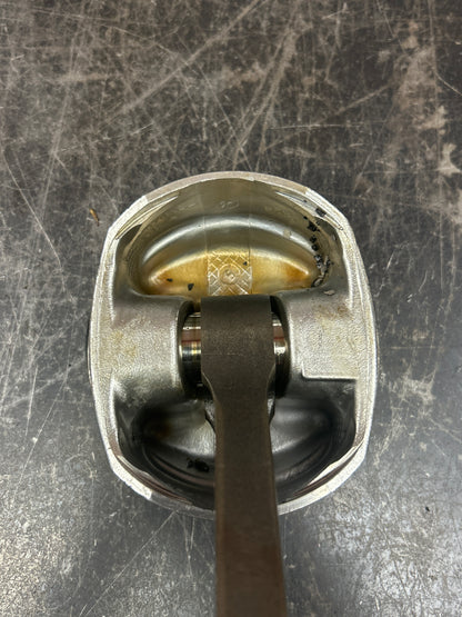 2005-2010 SRT8 6.1 Odd Charger Challenger 300c Grand Cherokee Piston And Rod OEM