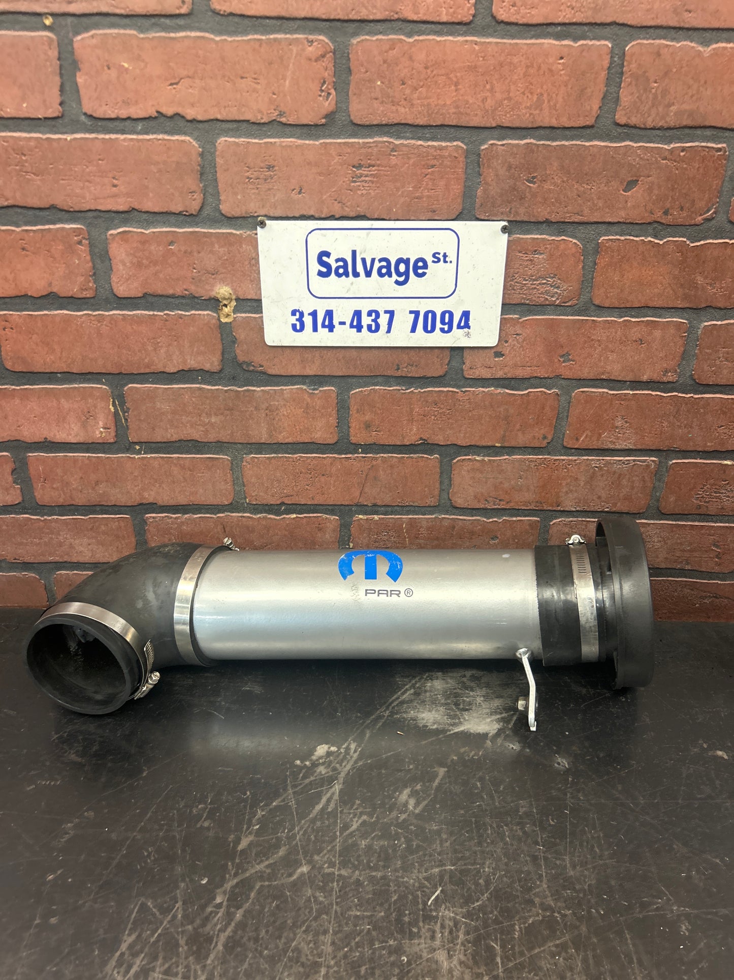 2005-2010 Dodge Charger Challenger 300 5.7 6.1 Cold Air Intake Tube Mopar OEM