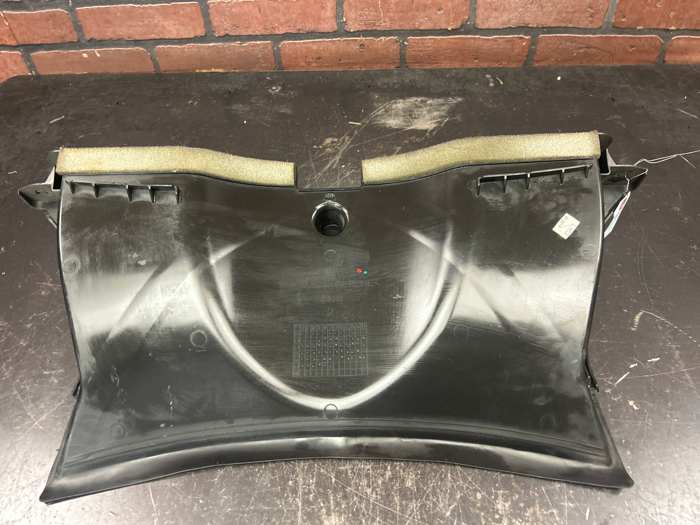 14-19 CHEVROLET CORVETTE C7 FRONT RADIATOR UPPER AIR DUCT BAFFLE EXTENSION OEM