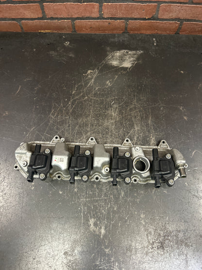 2014-2021 GM 5.3L 6.2L Direct Injection Valve Cover Passenger Side w/ Coils OEM