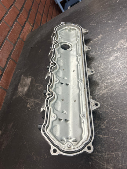 2014-2021 GM 5.3L 6.2L Direct Injection Valve Cover Passenger Side w/ Coils OEM
