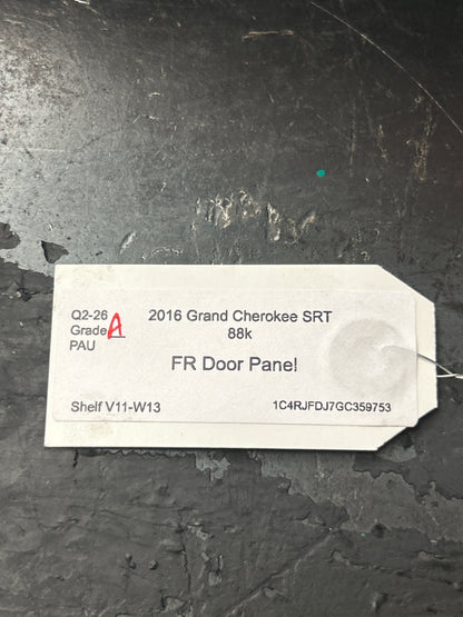 2014 - 2017 Jeep Grand Cherokee SRT Front Passenger Right Side Panel Door