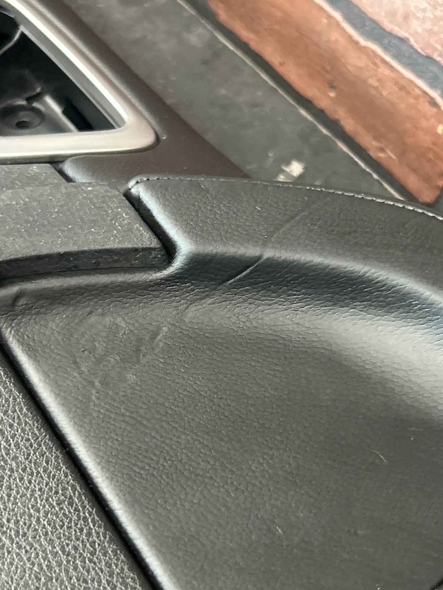 2014 - 2017 Jeep Grand Cherokee SRT Front Driver Left Side Panel Door