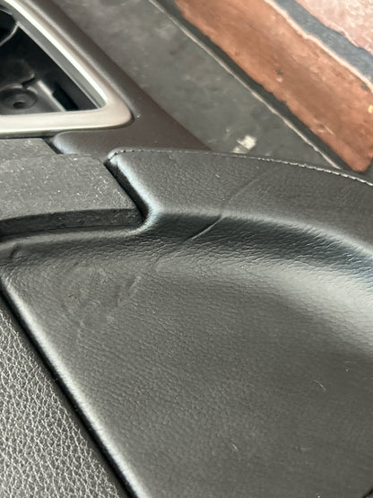 2014 - 2017 Jeep Grand Cherokee SRT Front Driver Left Side Panel Door