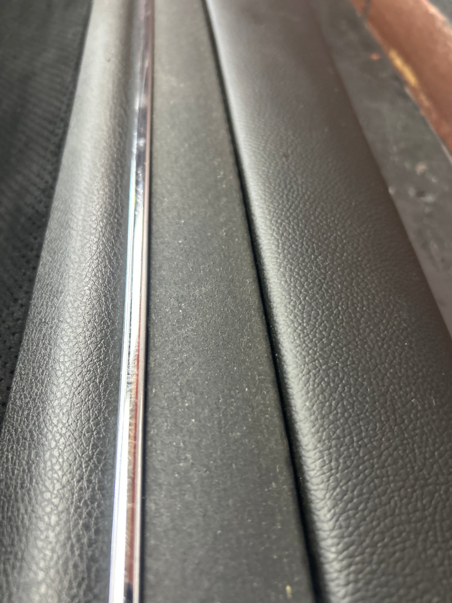 2014 - 2017 Jeep Grand Cherokee SRT Front Driver Left Side Panel Door