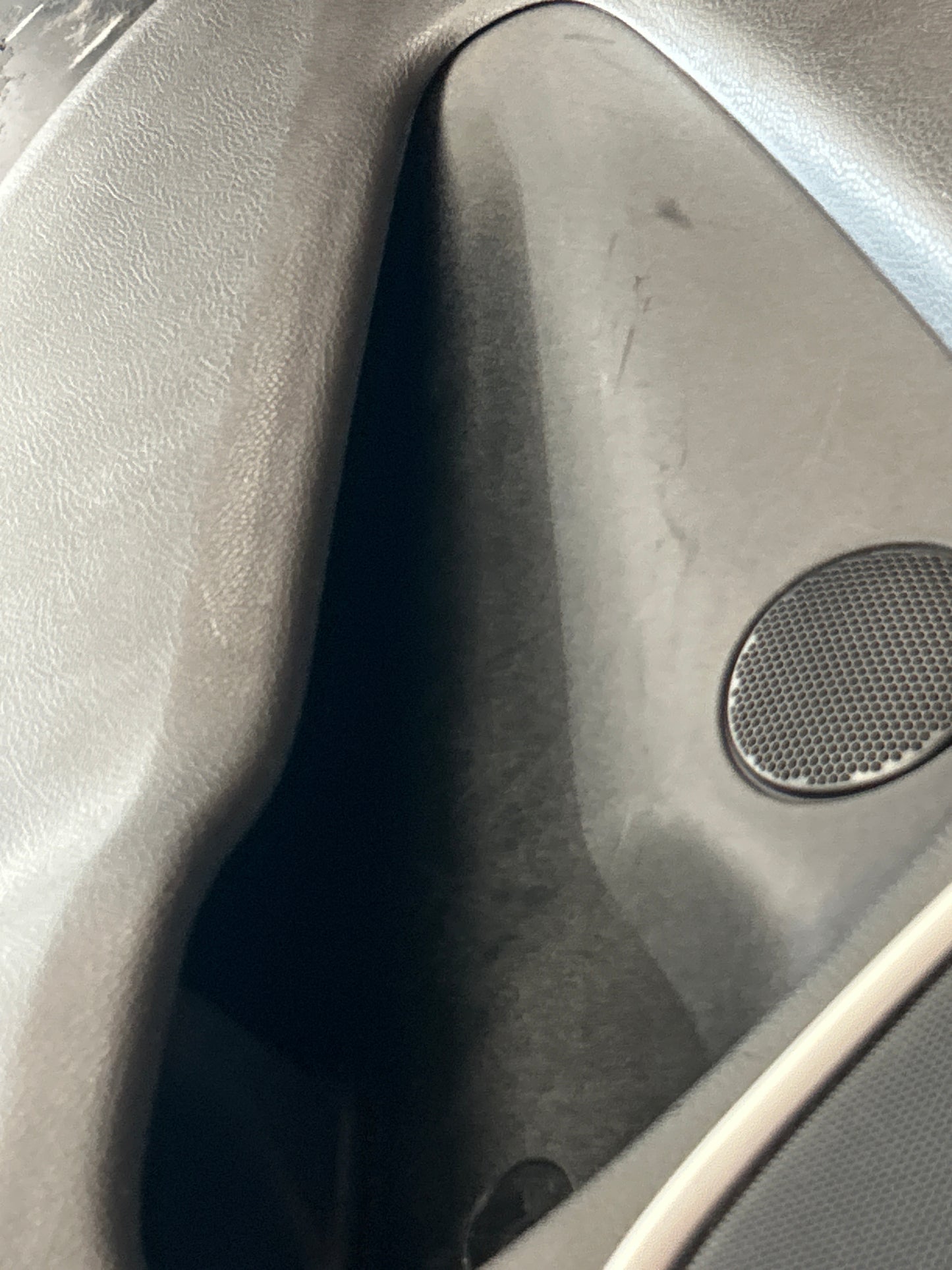 2014 - 2017 Jeep Grand Cherokee SRT Front Driver Left Side Panel Door