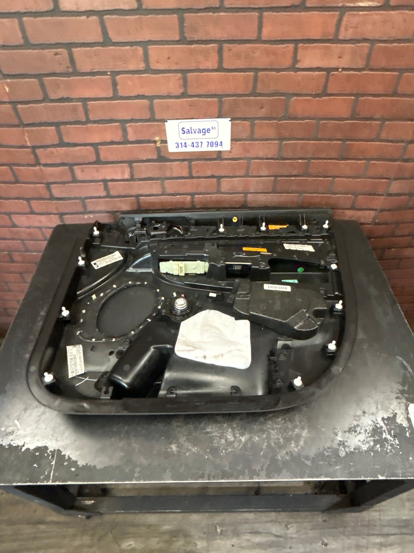 2014 - 2017 Jeep Grand Cherokee SRT Front Driver Left Side Panel Door
