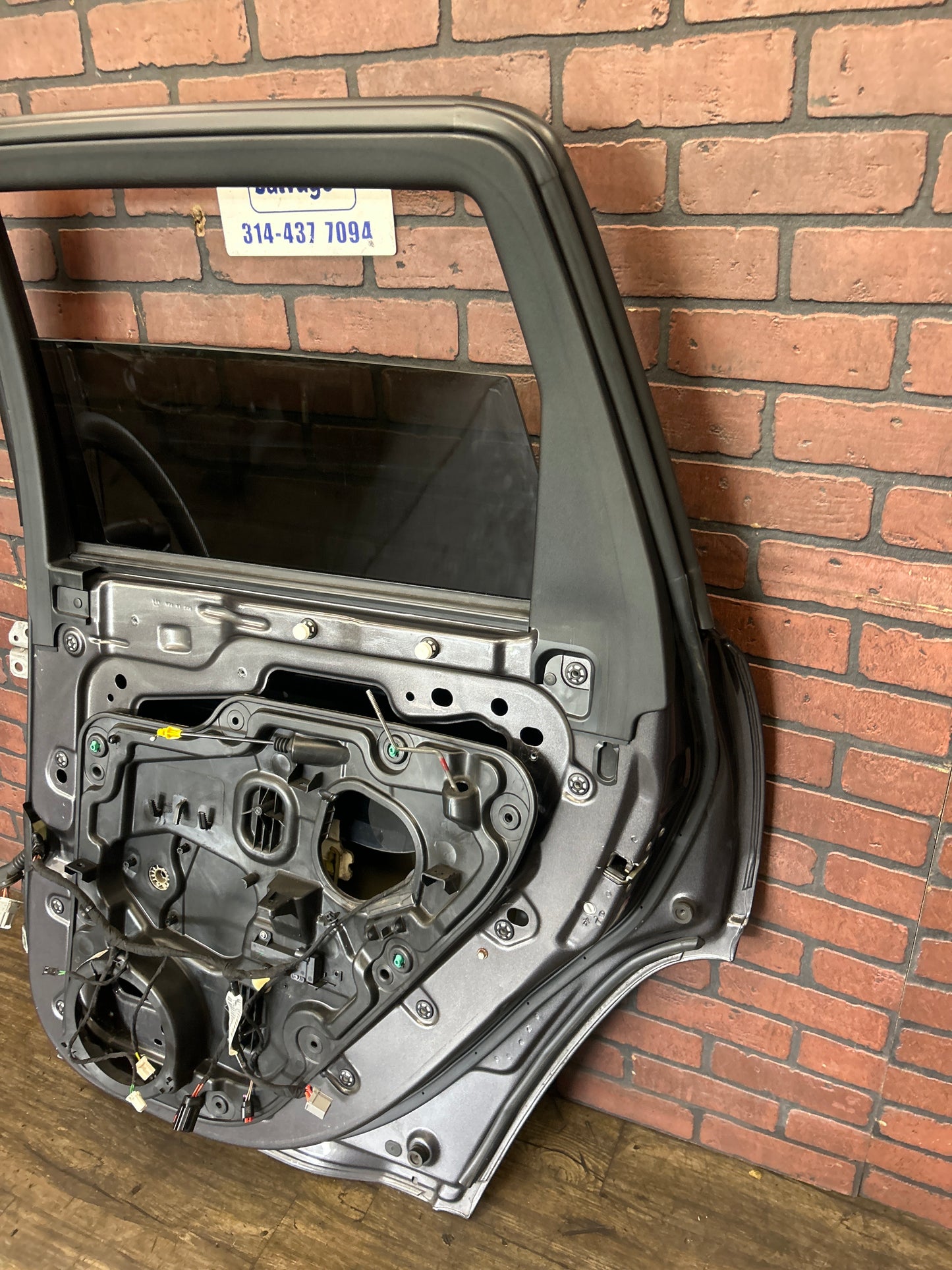 11-22 JEEP GRAND CHEROKEE OEM PASSENGER RIGHT REAR DOOR ASSEMBLY