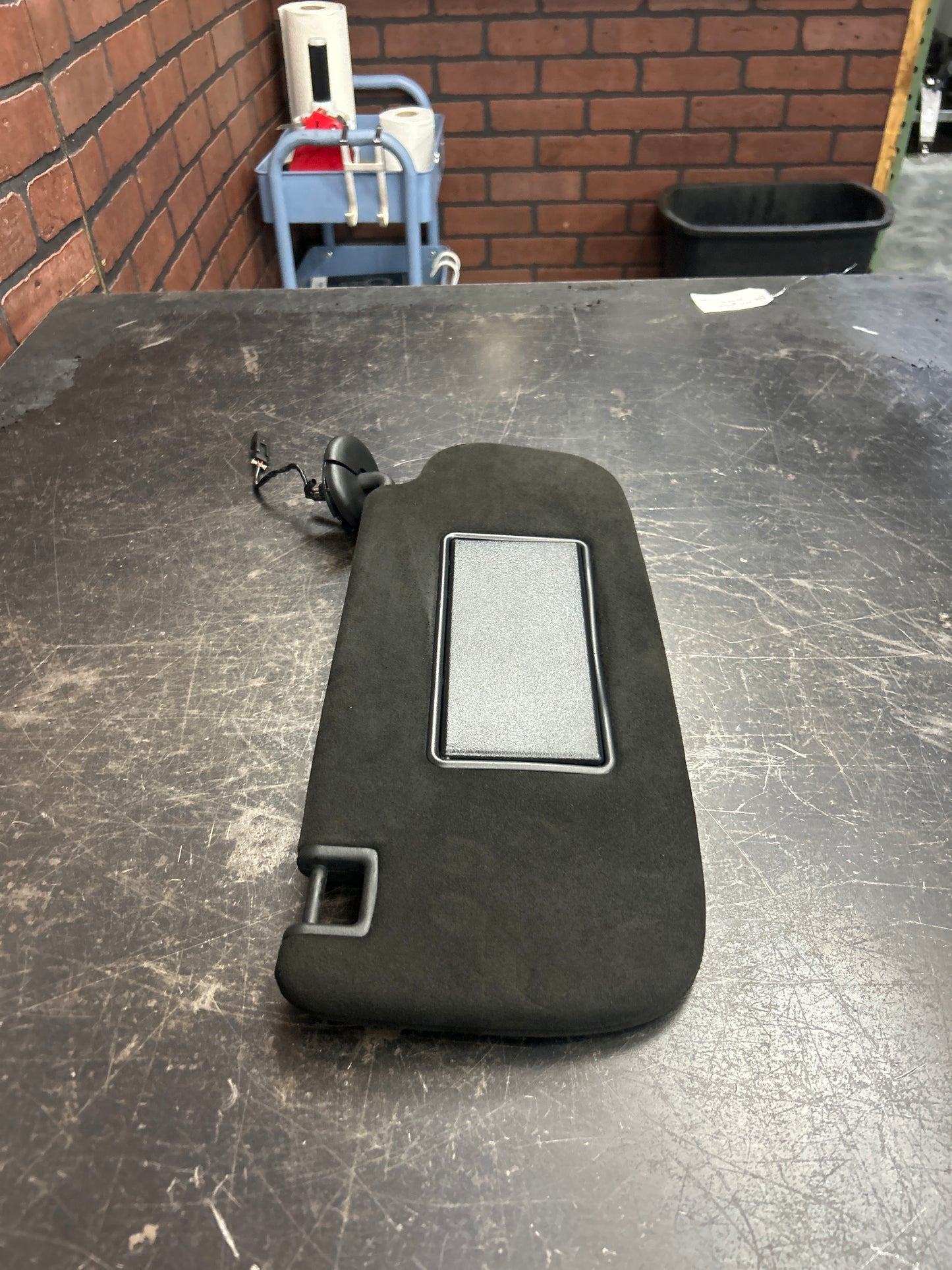 2011-2021 Jeep Grand Cherokee Sun Visor Left Right Set OEM BLACK Shade W/ Lights