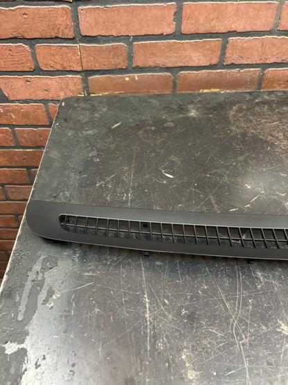 11-21 Jeep Grand Cherokee Black Dash Dashboard Defrost Air Vent Trim Panel OEM