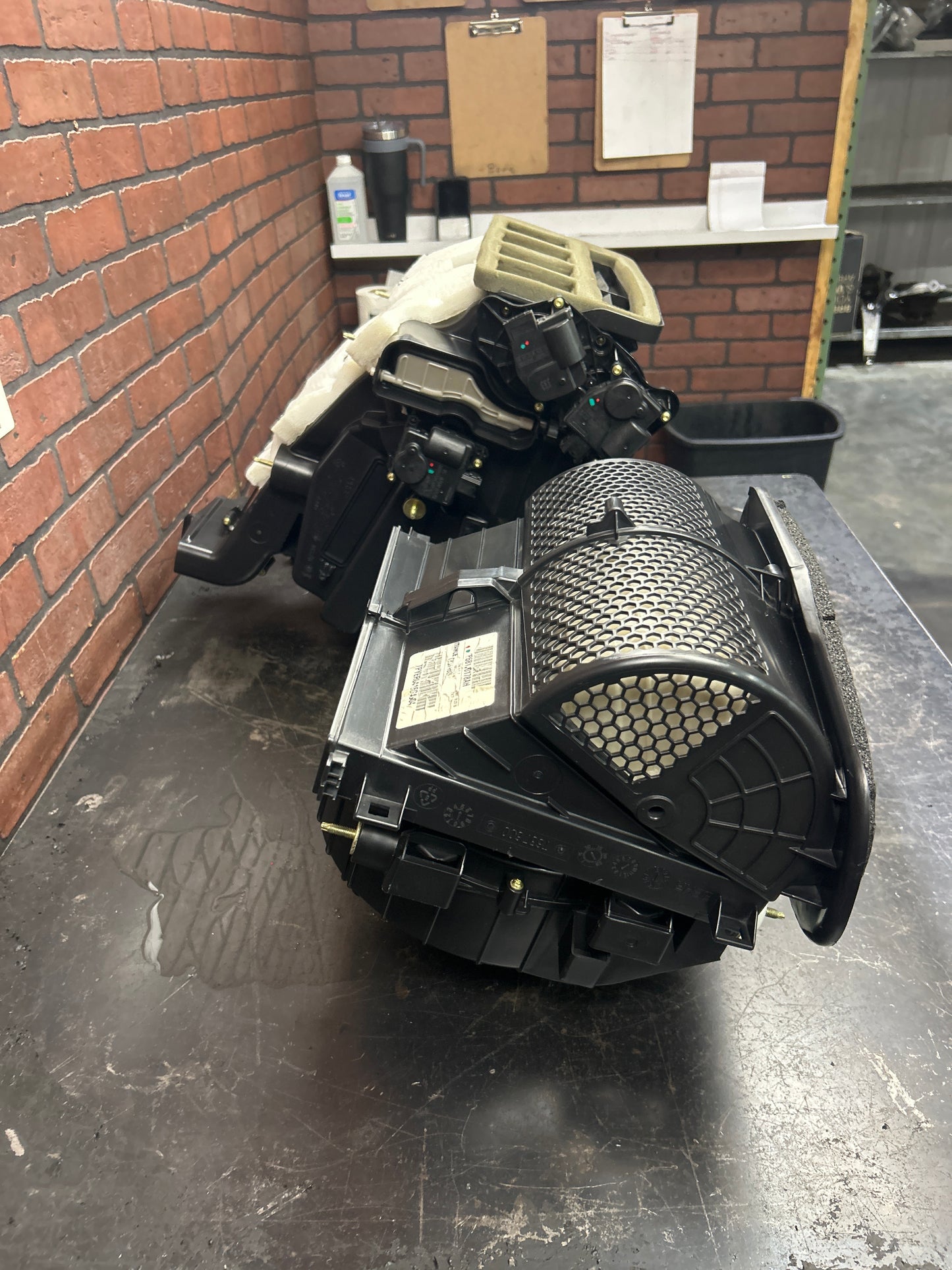 14-21 Jeep Grand Cherokee HVAC AC Climate Heater Blower Motor Housing Box OEM