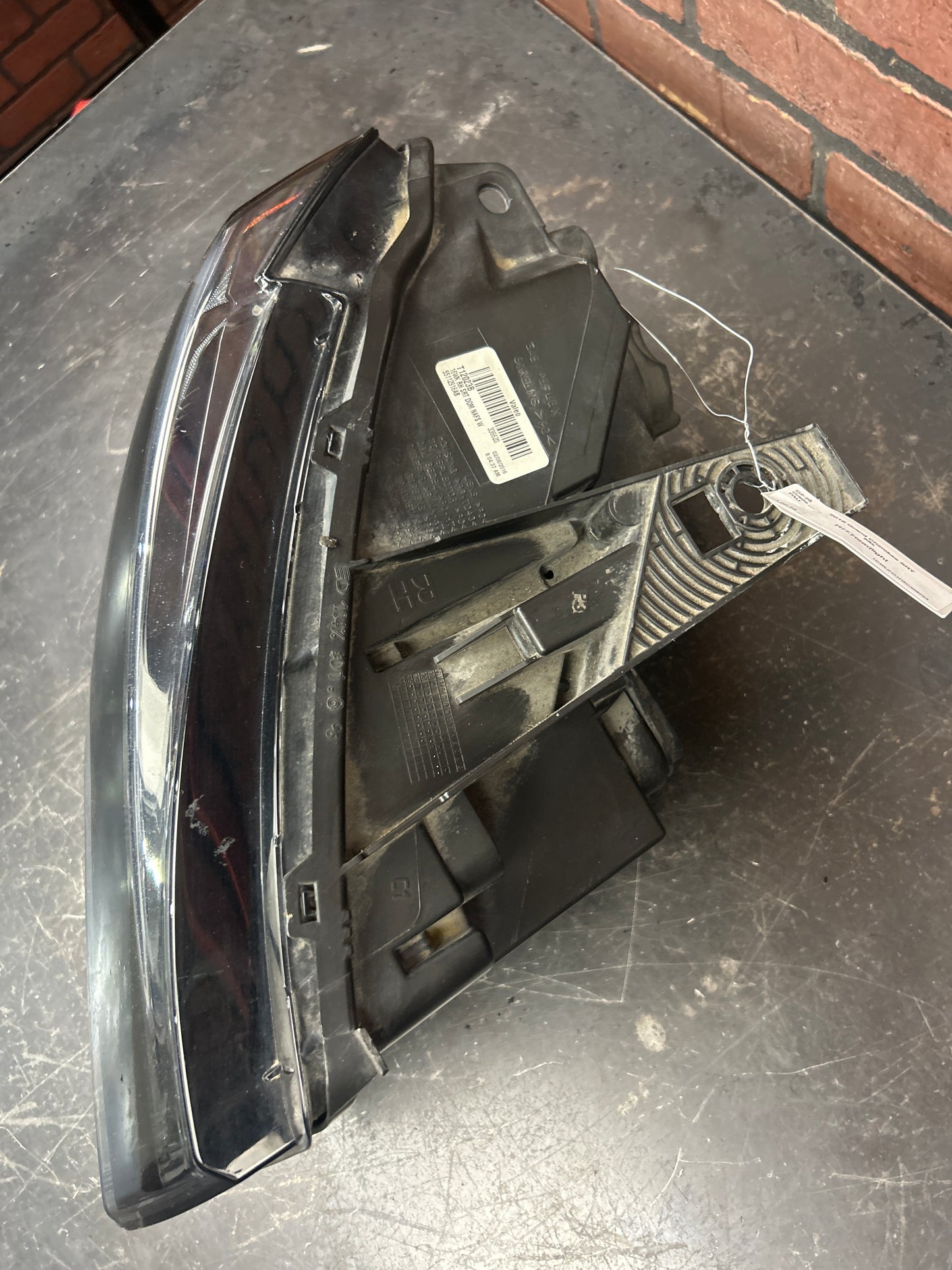 2014-2016 Jeep Grand Cherokee SRT Passenger RH HID Xenon Headlight OEM