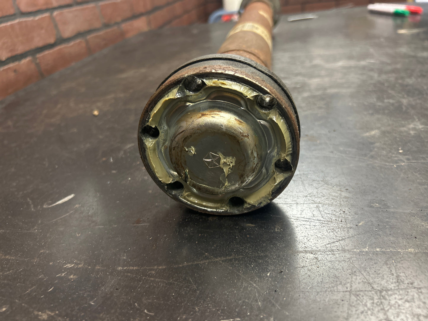 2012 - 2021 JEEP GRAND CHEROKEE SRT8 6.4L OEM FRONT PROP SHAFT DRIVESHAFT LINE