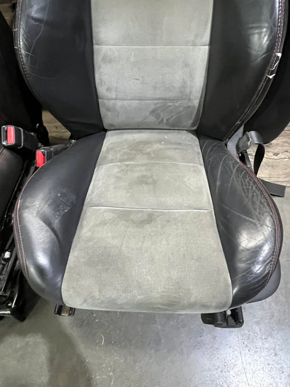 2006 - 2007 DODGE CHARGER SRT8 OEM FRONT REAR HEATED LEATHER SUEDE CHAIR SEATS