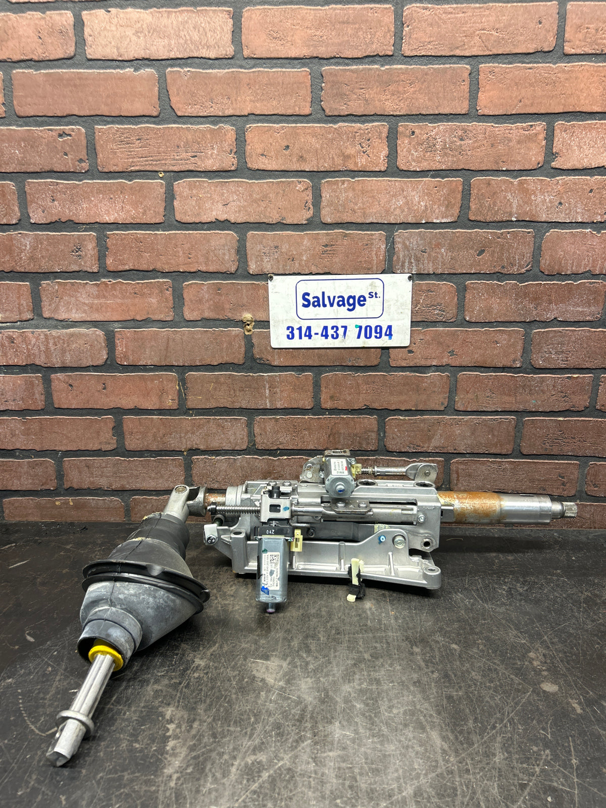 2014-2023 DODGE CHALLENGER STEERING COLUMN W/ POWER  ADJUSTMENT OEM 68140570AC
